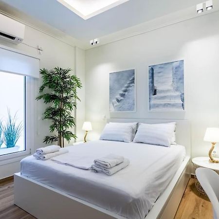 Greek Island Apartment เอเธนส์ ภายนอก รูปภาพ