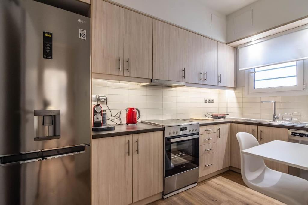 Greek Island Apartment เอเธนส์ ภายนอก รูปภาพ